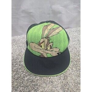 Vintage Y2K 90s Looney Tunes Six Flags Wile E. Coyote Snap Back Hat Green